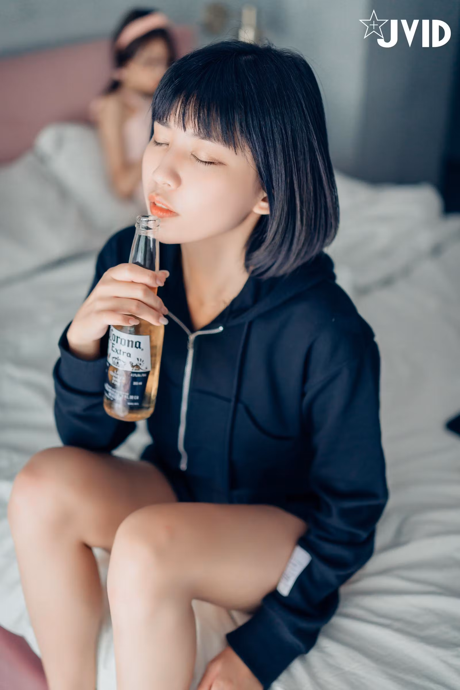 极品风骚双人网红 180P床上超清福利图集